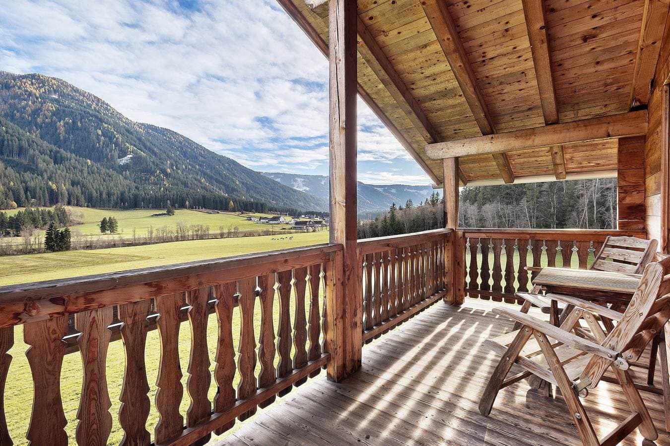 Foto 3 von 28: Ferienwohnung 'Lärche' mit Bergblick, Gemeinschaftsterrasse und Wi-Fi