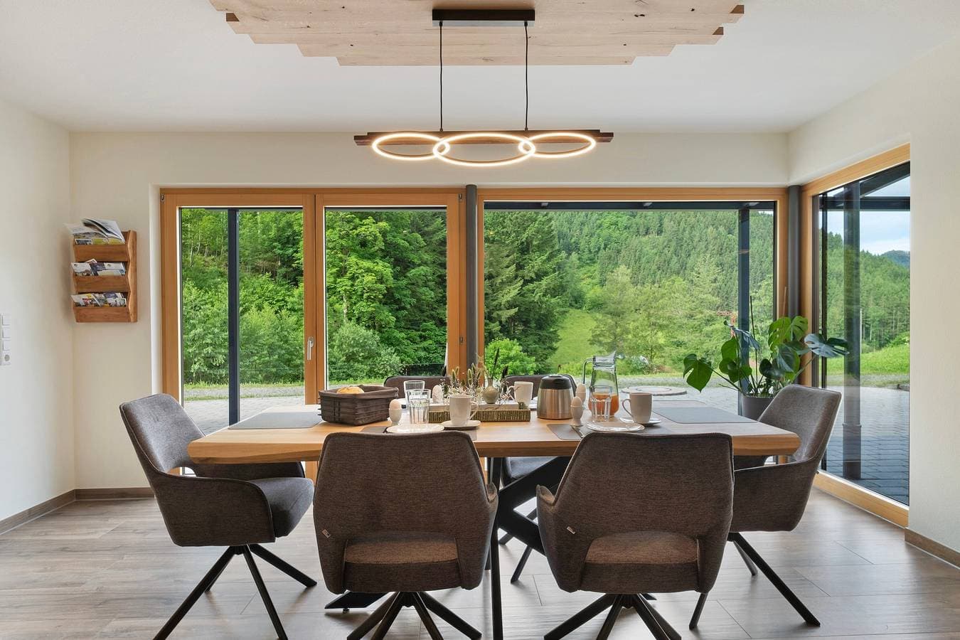 Foto 3 von 36: Ferienwohnung 'Waldblick Mühlenbach' mit Bergblick, privater Terrasse und Wi-Fi
