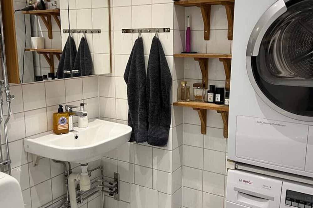 Foto 10 von 30: Vibrant neighbourhood in the heart of popular Södermalm. Safe and central street