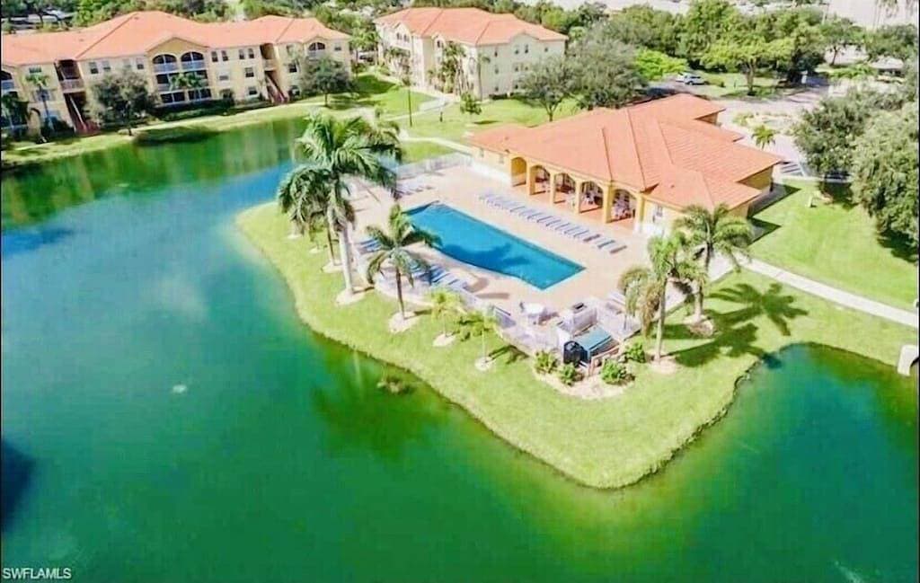 Foto 2 von 11: Lovely Residence Condo Tropical Retreat!