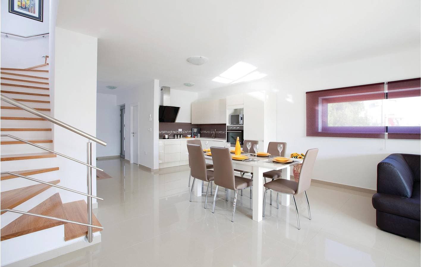 Foto 7 von 33: Geräumige 150 m² große Wohnung mit Pool, 600 m vom Strand entfernt