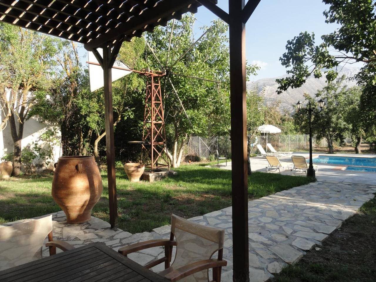 Foto 12 von 37: Three-Bedroom Villa with Private Pool