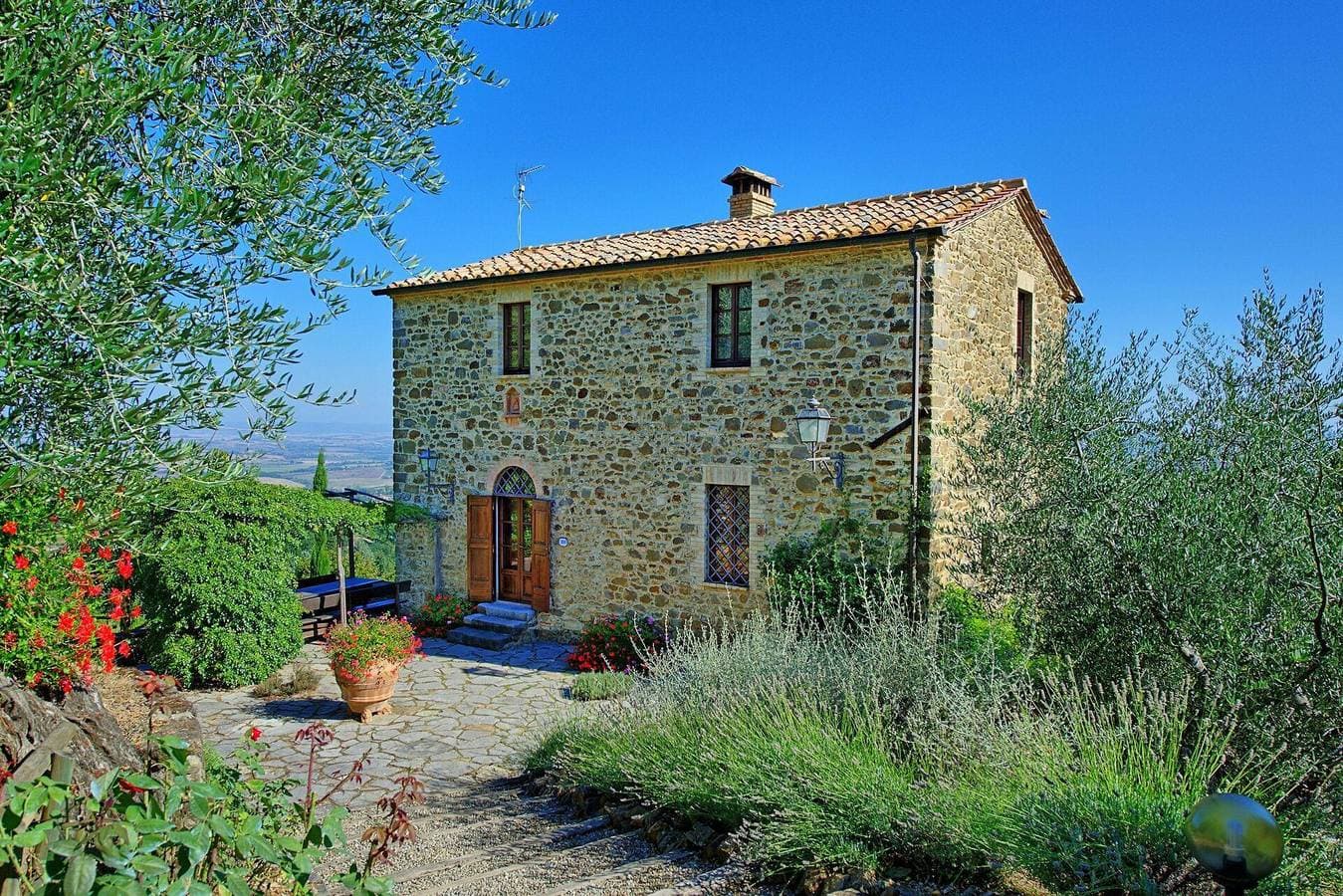 Foto 2 von 39: Villa für 8 Personen mit Pool