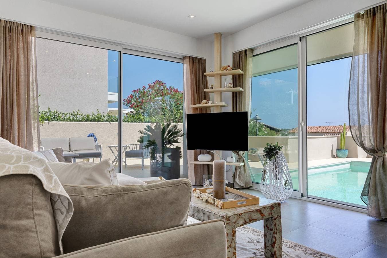Villa Fonty - by And service 1