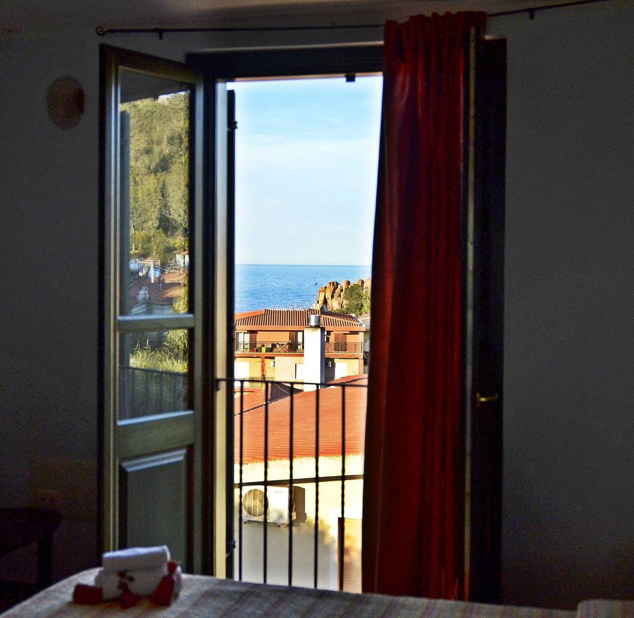 Foto 8 von 23: Ferienwohnung für 8 Personen mit Garten