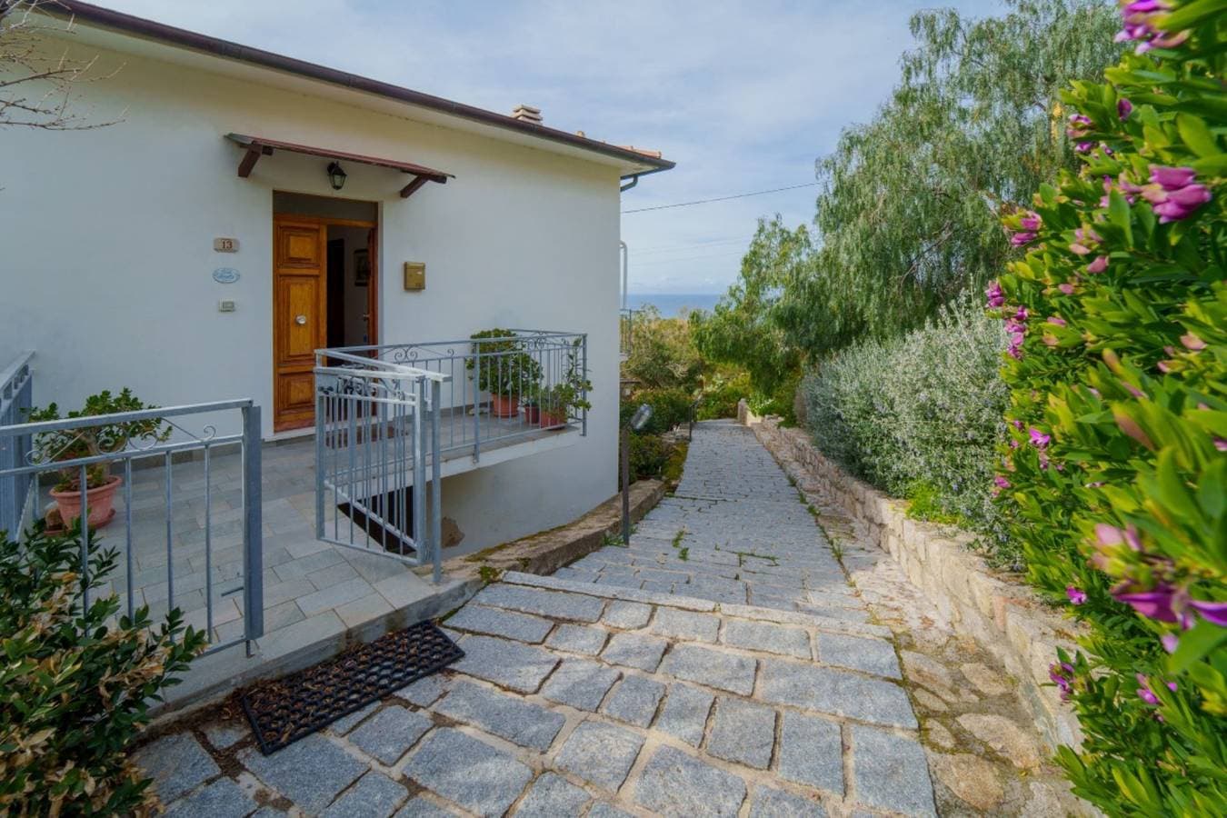 Foto 4 von 37: Ferienwohnung für 6 Personen mit Balkon