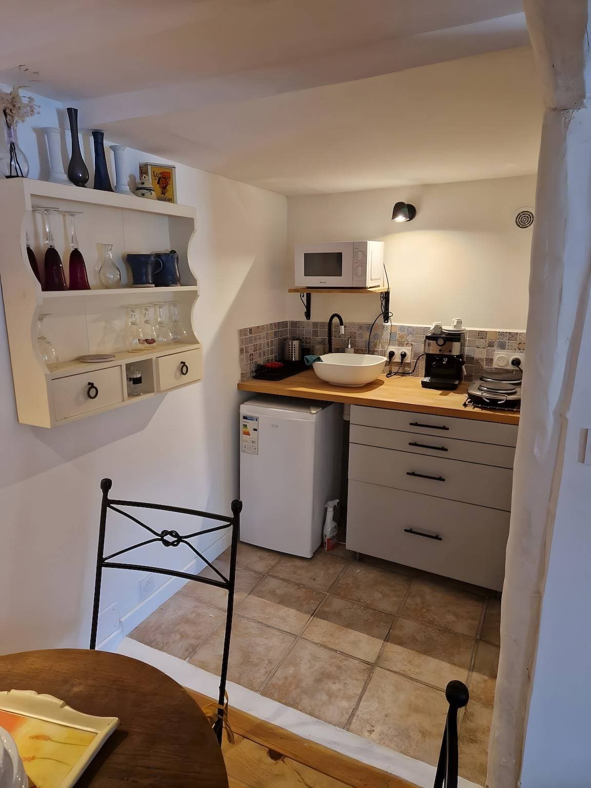 Foto 8 von 11: Studio „La Farigoulette“ mit Gemeinschaftspool, privater Terrasse und WLAN