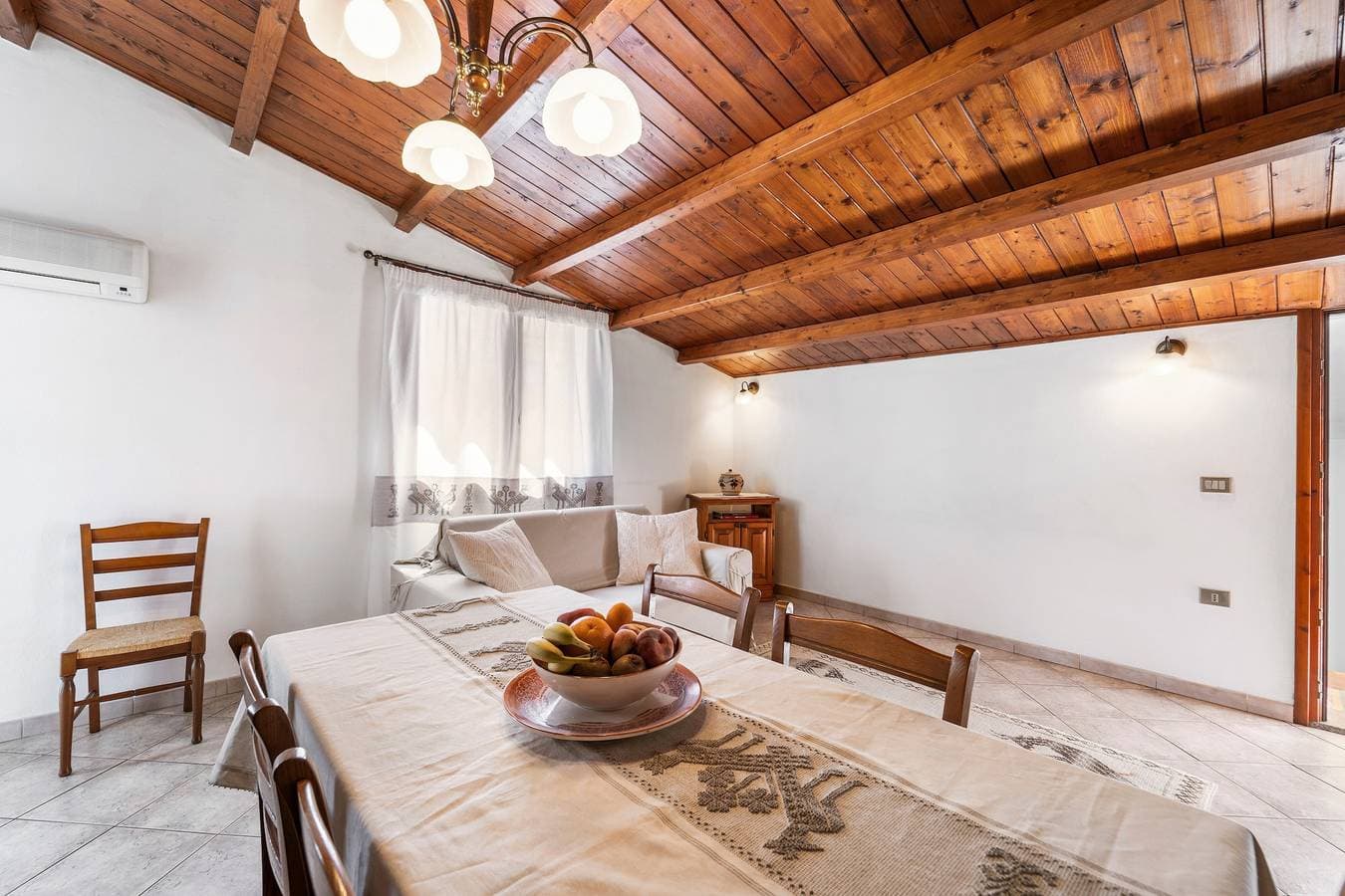 Foto 6 von 20: Ferienhaus 'Su Niu De Arbus' mit privater Terrasse und Klimaanlage