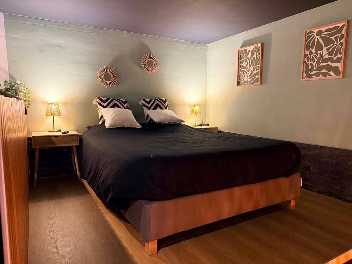 Foto 5 von 9: Double Room with Private Bathroom