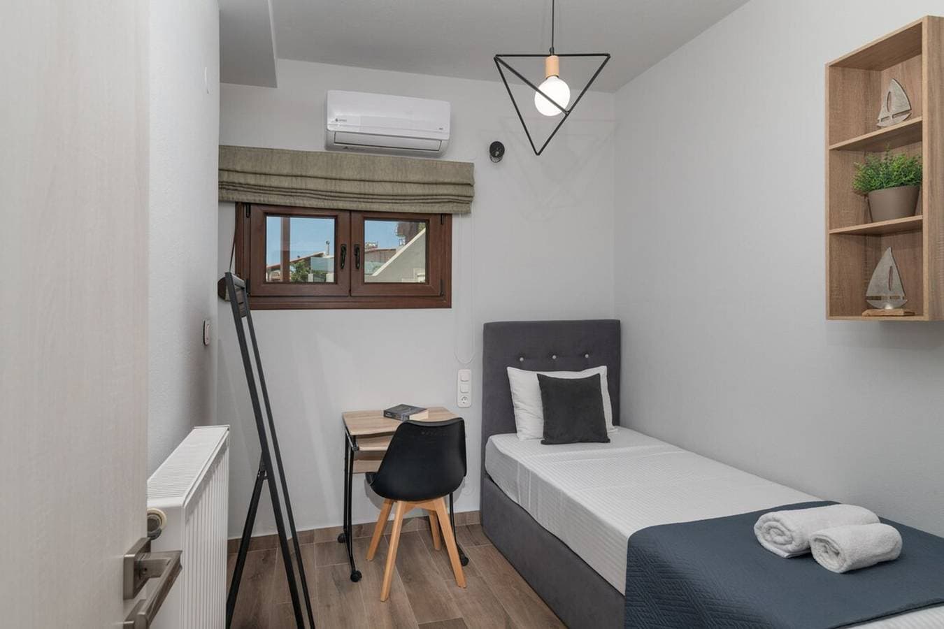 Foto 8 von 70: Villa für 6 Personen mit Balkon