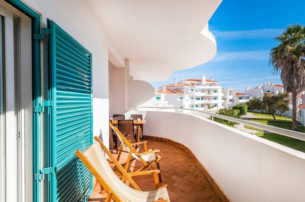 Foto 9 von 45: Prainha 2Br mit Balkon & Pools | Alvor