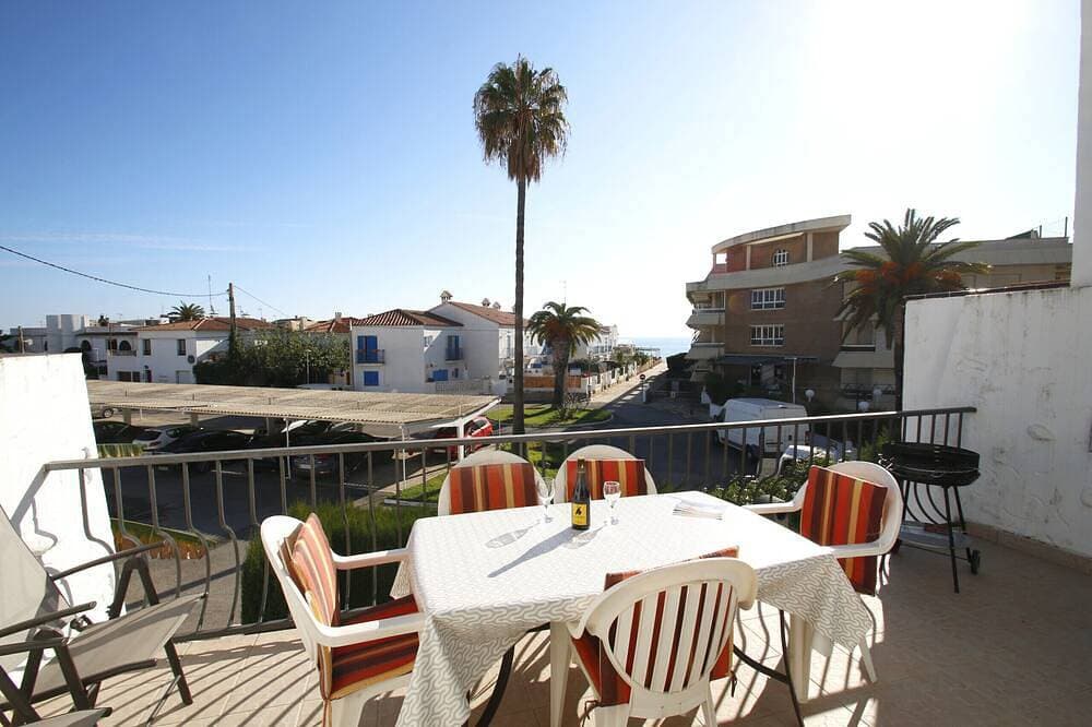 Las Marinas B, Parc Mont-roig 1
