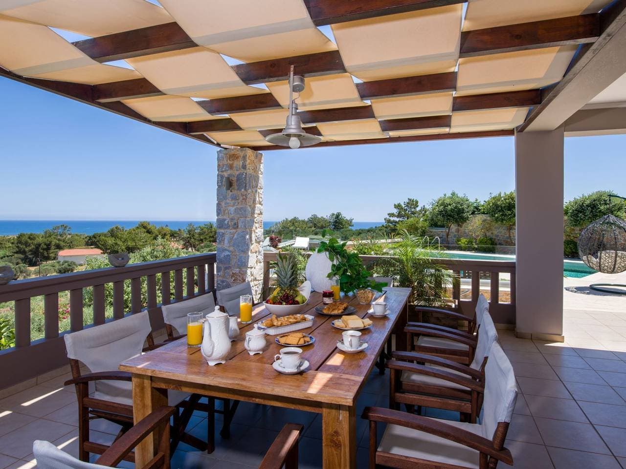 Foto 10 von 57: Ferienvilla mit Garten, Grill und Terrasse