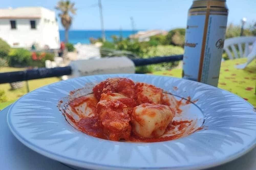 Villa 100 steps from the beach (Cin It092066C2000R5478) 1