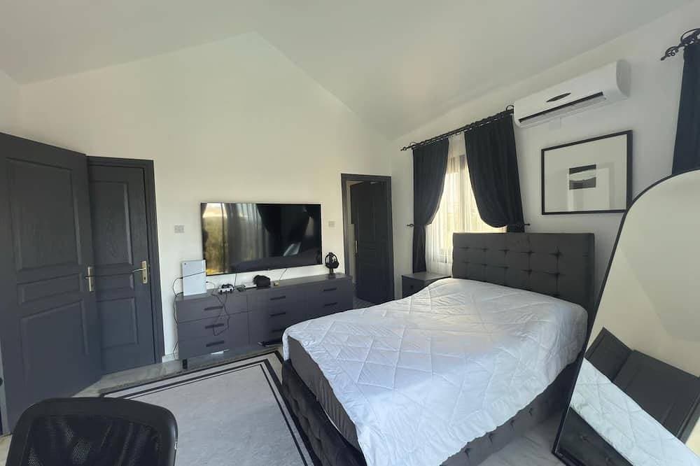 Foto 7 von 30: Geräumige Villa mit 4 Schlafzimmern, privatem Pool und großem Garten, Bellapais.