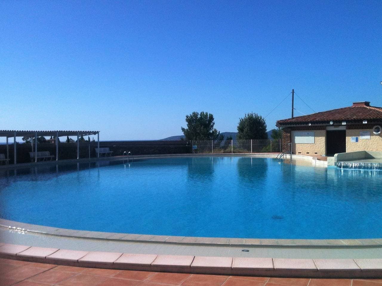 Foto 8 von 29: Ferienhaus in Fréjus mit Pool & Tennis