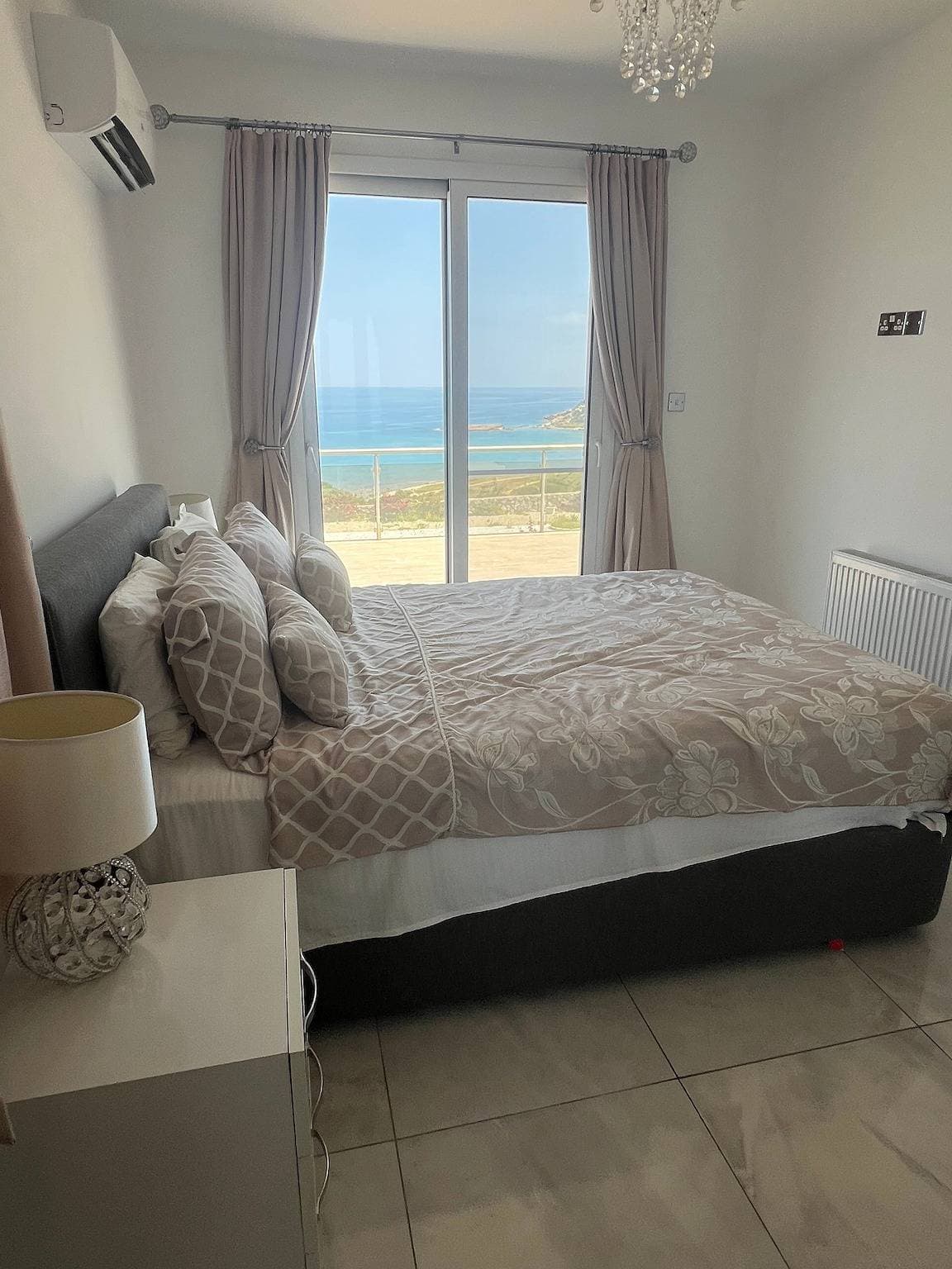 Foto 13 von 32: Private Poolvilla · Familienhaus in Bahceli