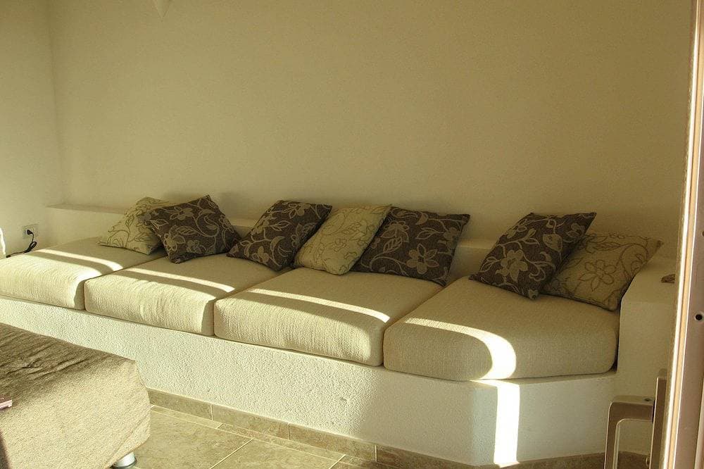 Foto 8 von 30: Villa mit Meerblick, großer Privatgarten, Meerblick u. schönen Sonnenuntergängen