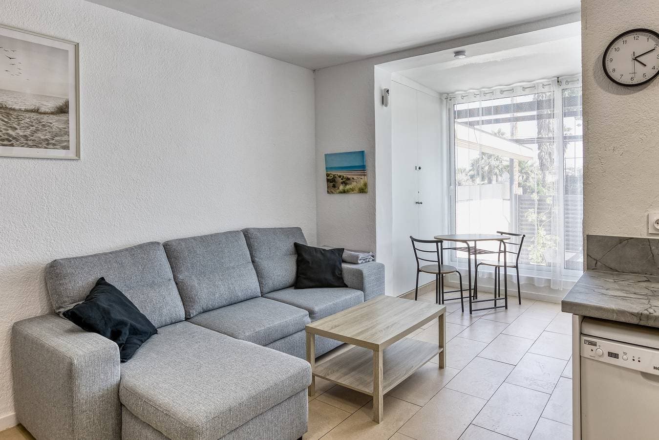 Foto 3 von 27: Ferienhaus 'Biblos' mit Gemeinschaftspool, WLAN und Klimaanlage