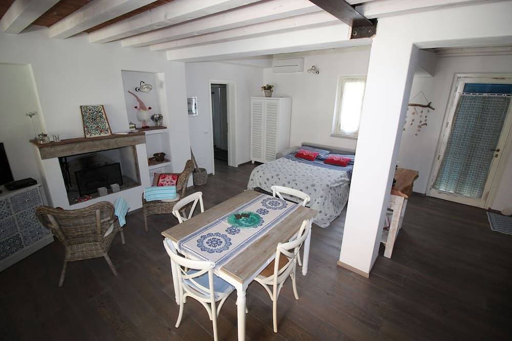 Foto 2 von 30: Romantisches Ferienhaus an dem Sonnenküste 80 m vom Meer ro. Chiessi
