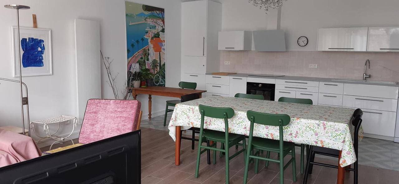 Foto 9 von 28: Three-Bedroom House