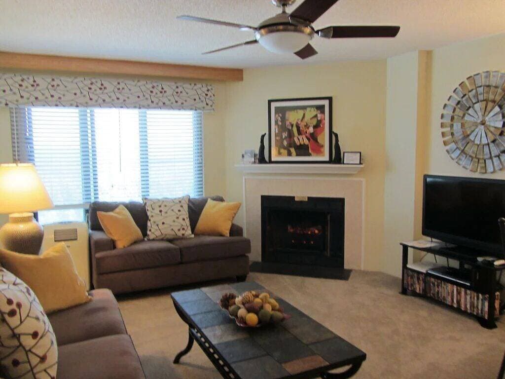 Foto 5 von 11: Ski, Board, Tubing, Mtn Biking, inside/outside pools, Snowshoe, Silver Creek