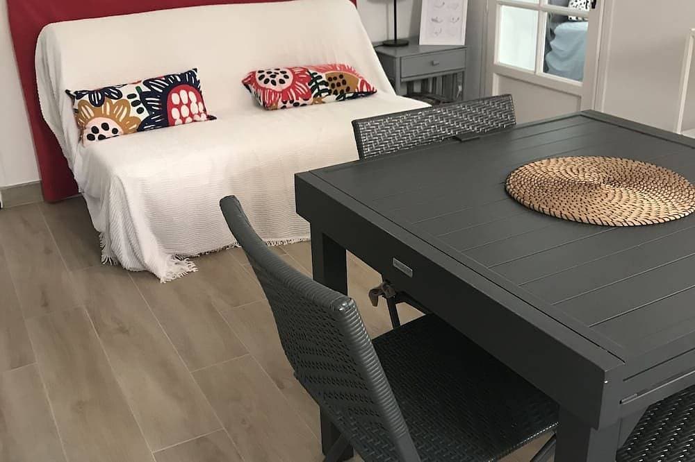 Foto 5 von 22: In privatem und gesichertem Domaine, Wohnung Typ 2 mit 3 Schwimmbädern, 2 Tennisplätzen