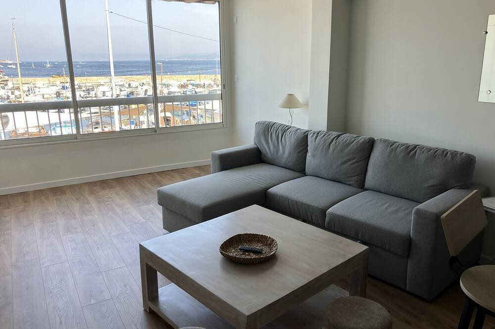 Foto 11 von 26: At Germaine: Air-Conditioned Apartment with Ocean View