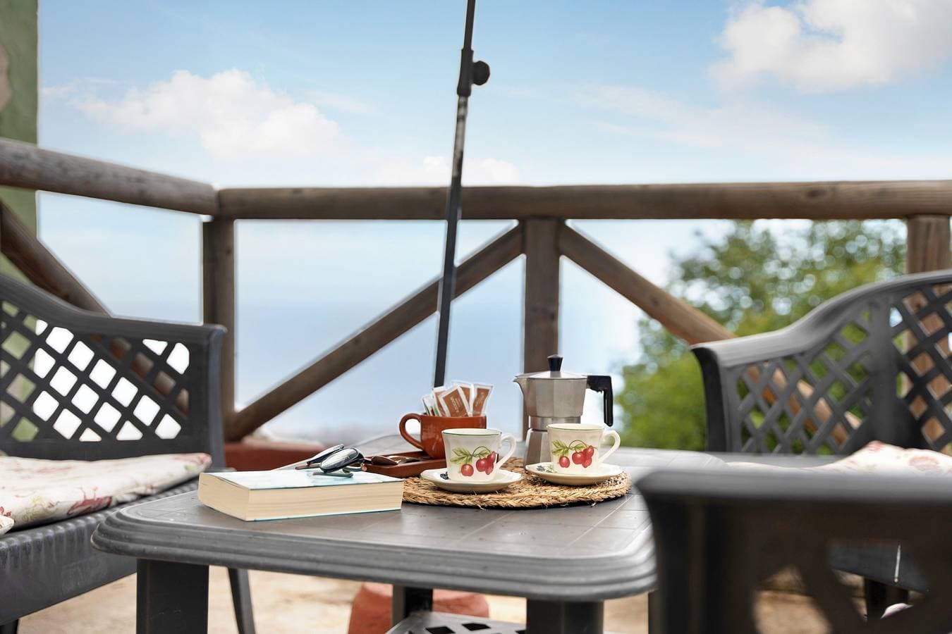 Foto 2 von 24: Ferienhaus 'Los Nardos' mit Meerblick, privater Terrasse und privatem Garten