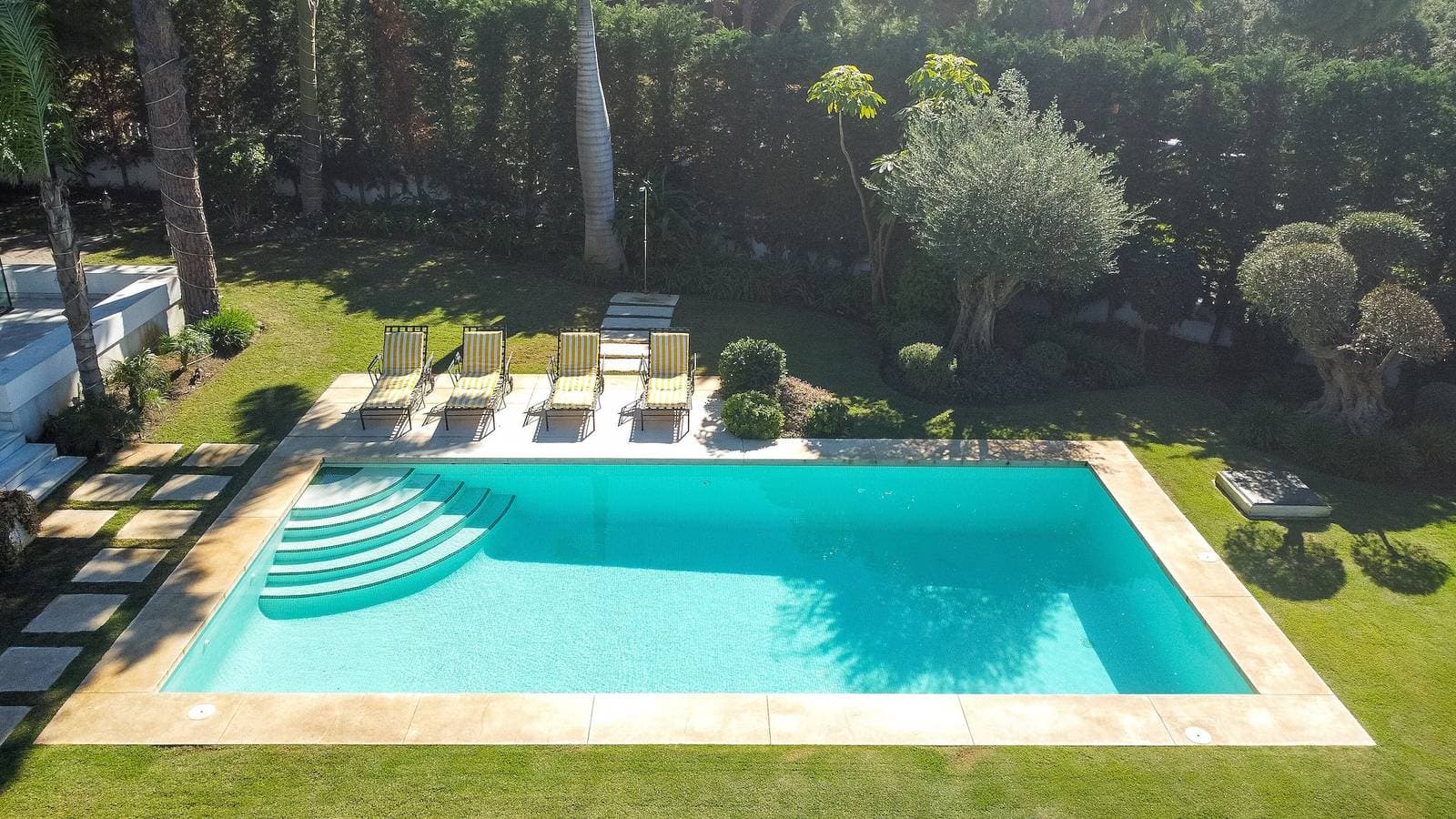 Foto 3 von 34: Villa 'Hacienda Las Chapas' mit privatem Pool, WLAN und Klimaanlage