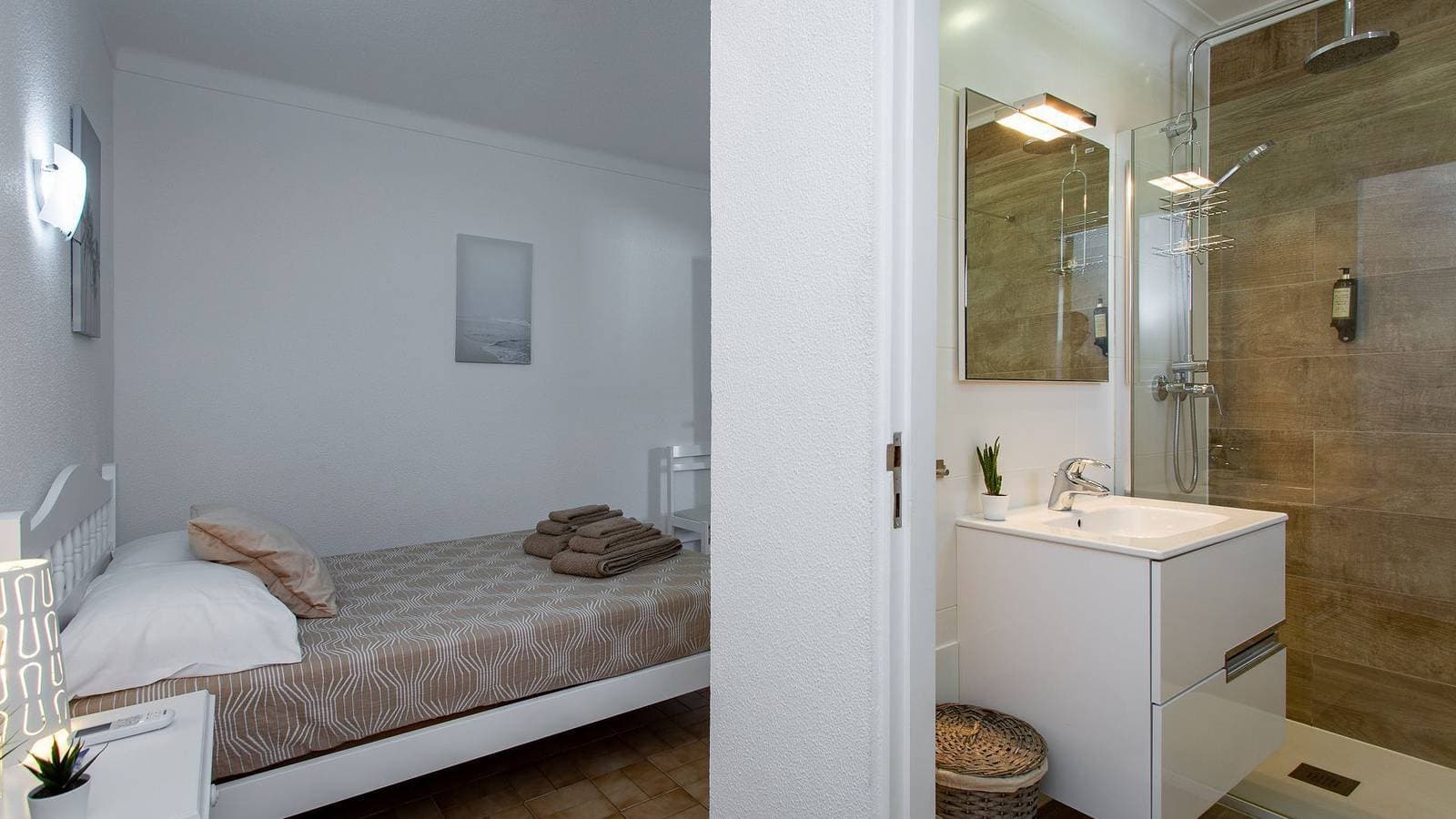 Foto 13 von 32: Ferienwohnung für 6 Personen mit Balkon