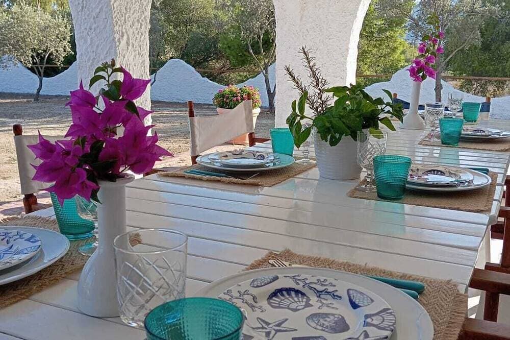 Detached villa within walking distance of Foxi and Murdegu beach 1