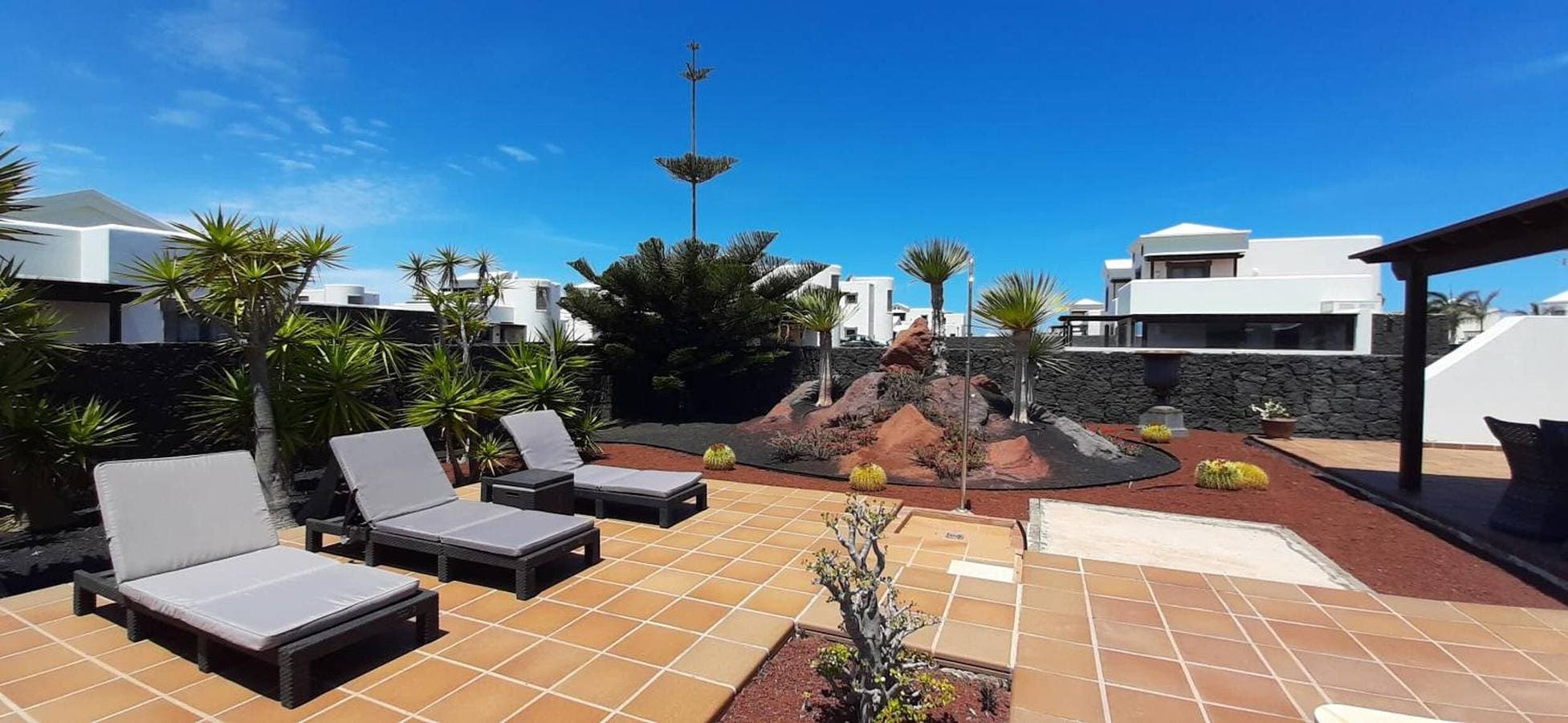 Foto 3 von 29: Ferienvilla 'Adais' mit privatem Pool, WLAN und Klimaanlage
