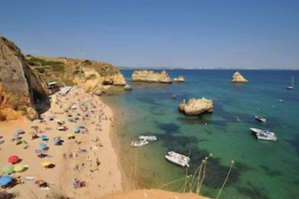 Foto 12 von 15: Villa with 3 bedrooms, 3 bathrooms, ac, wifi. Parking.