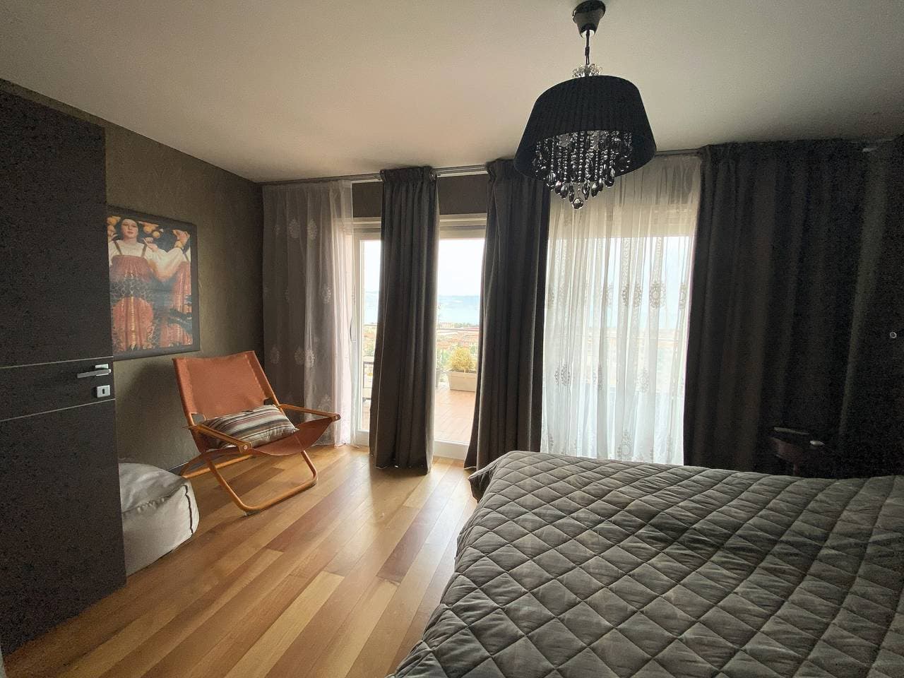 Foto 4 von 25: Elegantes und modernes Apartment mit Seeblick und zwei privaten Terrassen
