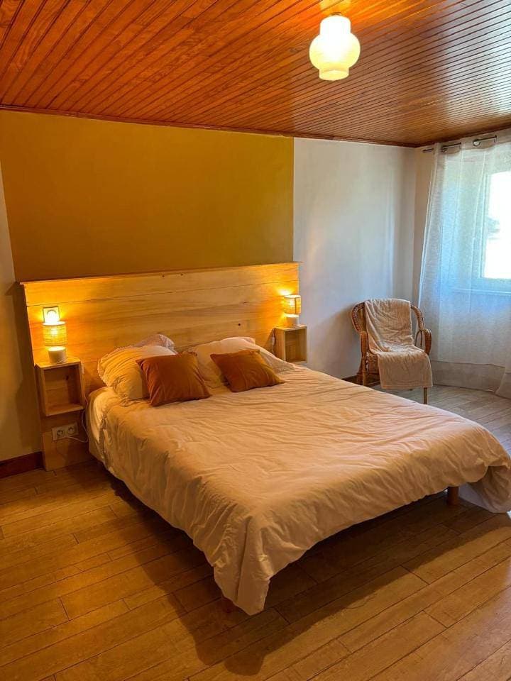 Foto 10 von 13: Three-Bedroom House