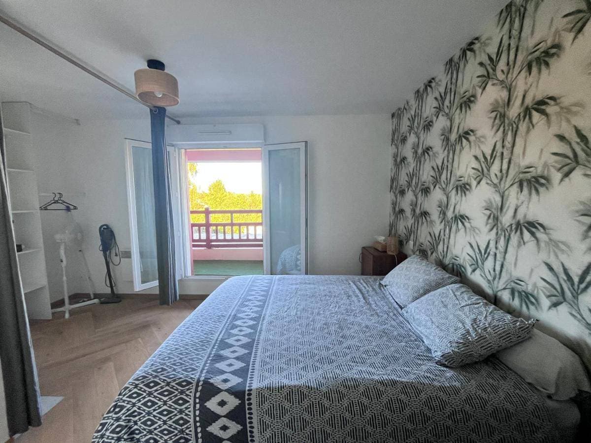 Chambre au coeur du Bassin 1