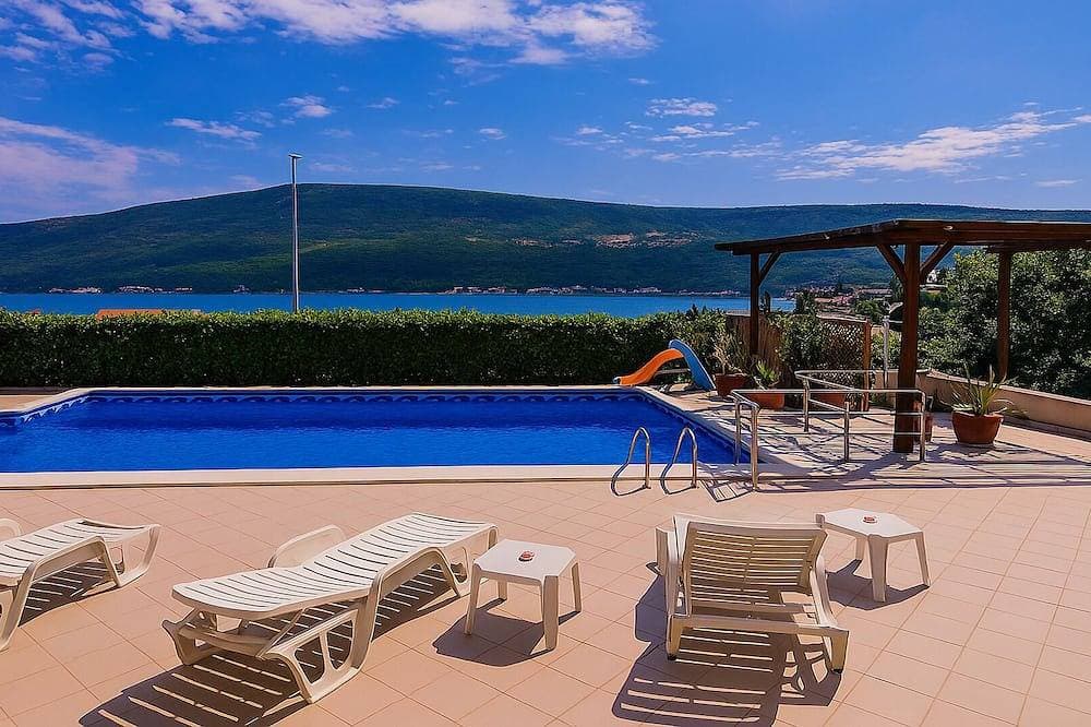 Villa mit Pool Djenovici 1