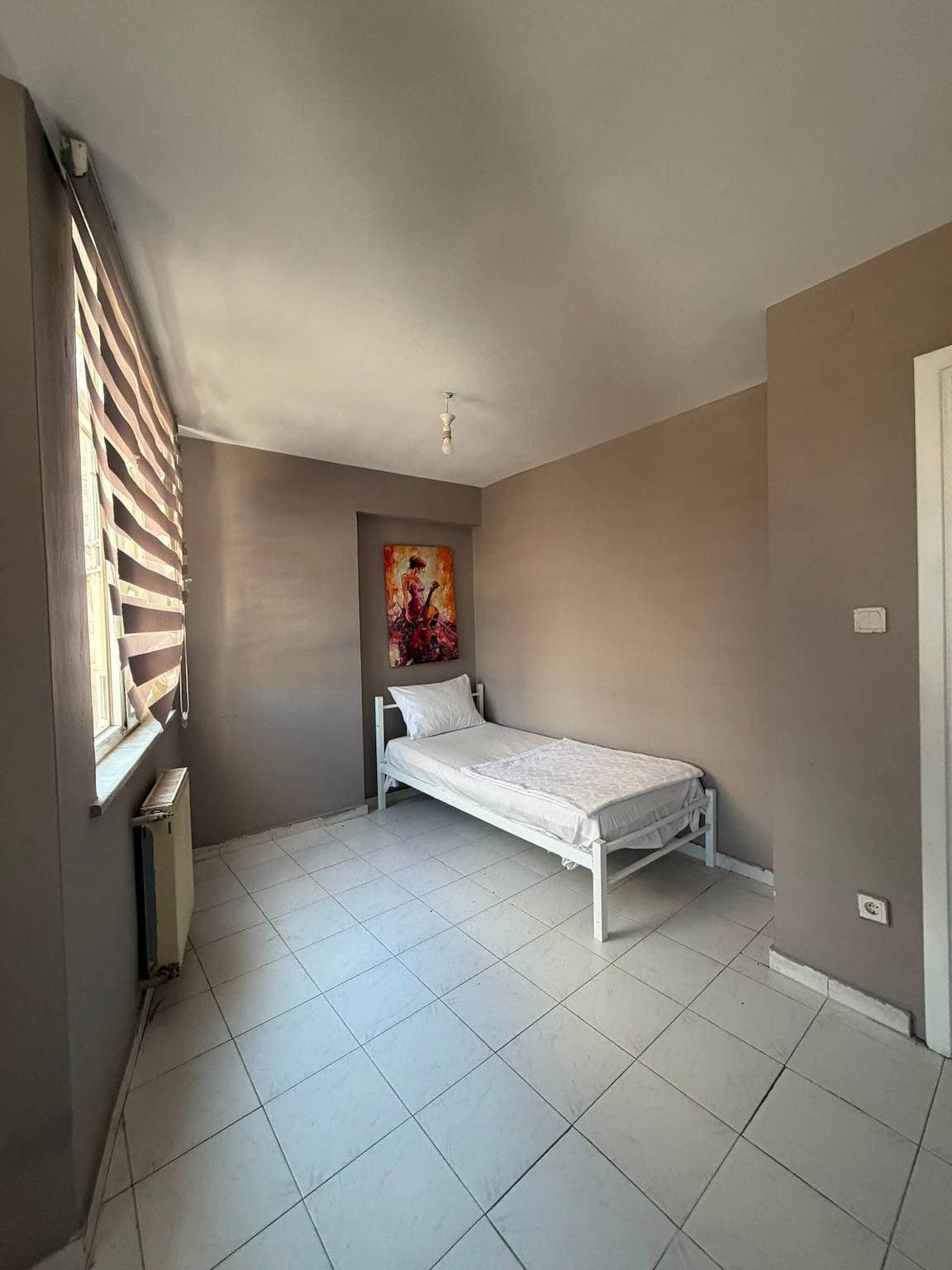 Foto 3 von 9: Wohnung mit einem Schlafzimmer im Zentrum von Pendik, Türkei