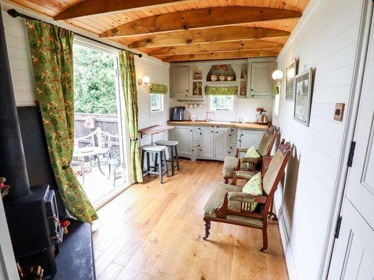 Natures Nook - Luxury XL Wagon Louth Lincolnshire 1