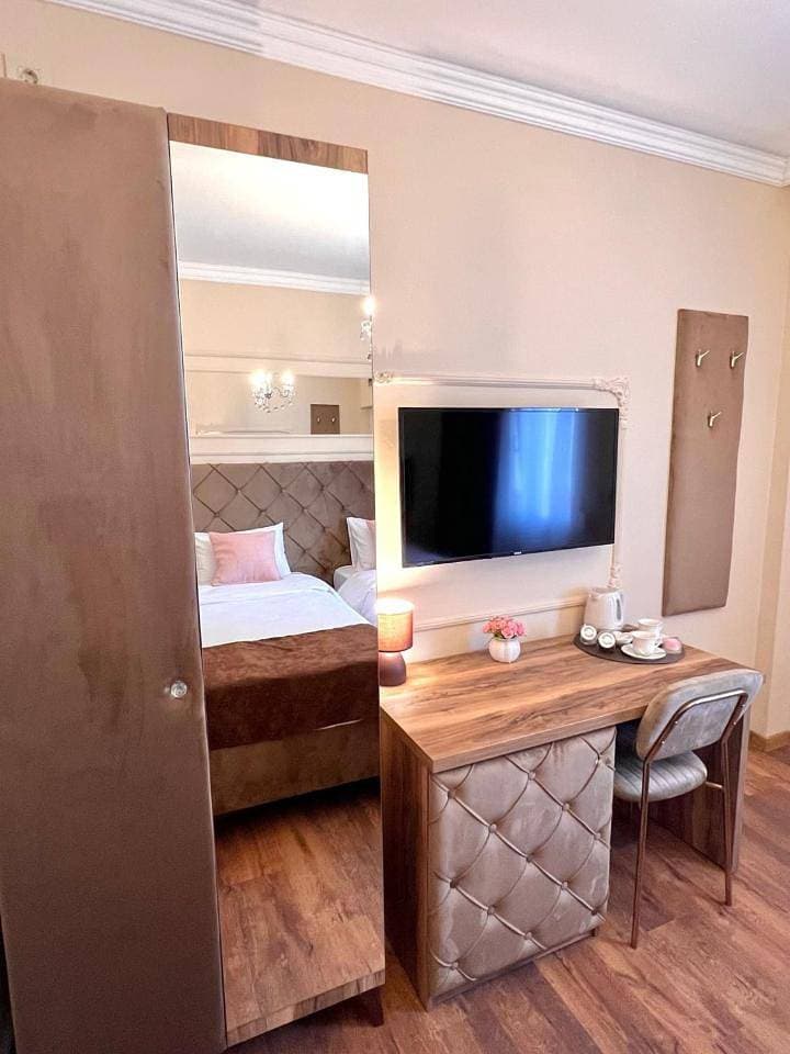 Foto 9 von 12: Twin Room with Private Bathroom