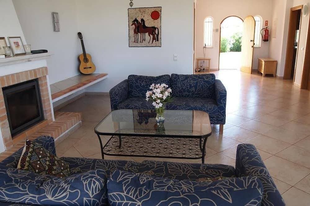 Foto 5 von 26: Luxusvilla mit 4 Schlafzimmern, Pool und Meerblick in der Nähe von Strand und Dorf