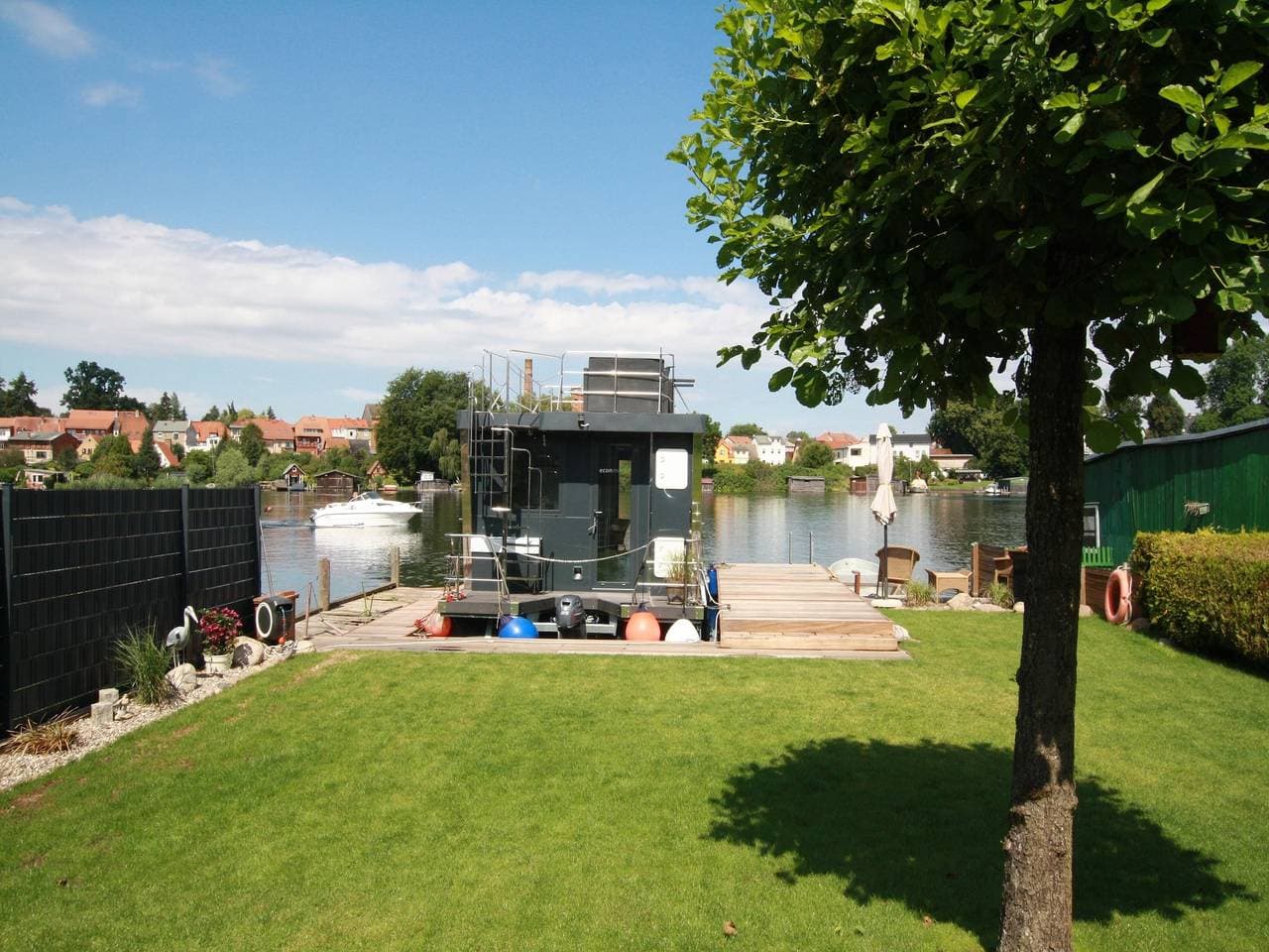 Foto 8 von 13: Hausboot Friedrich in Plau am See