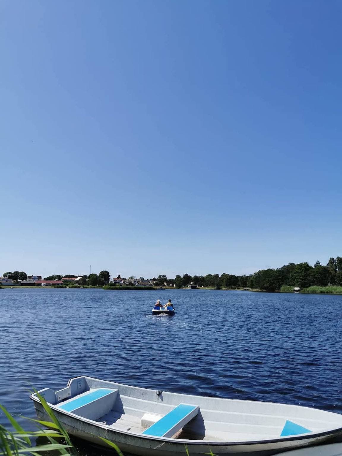 Foto 12 von 15: Campinghütte am Meer, Badestrand und Pool (Dusche/Wc im Servicegebäude)