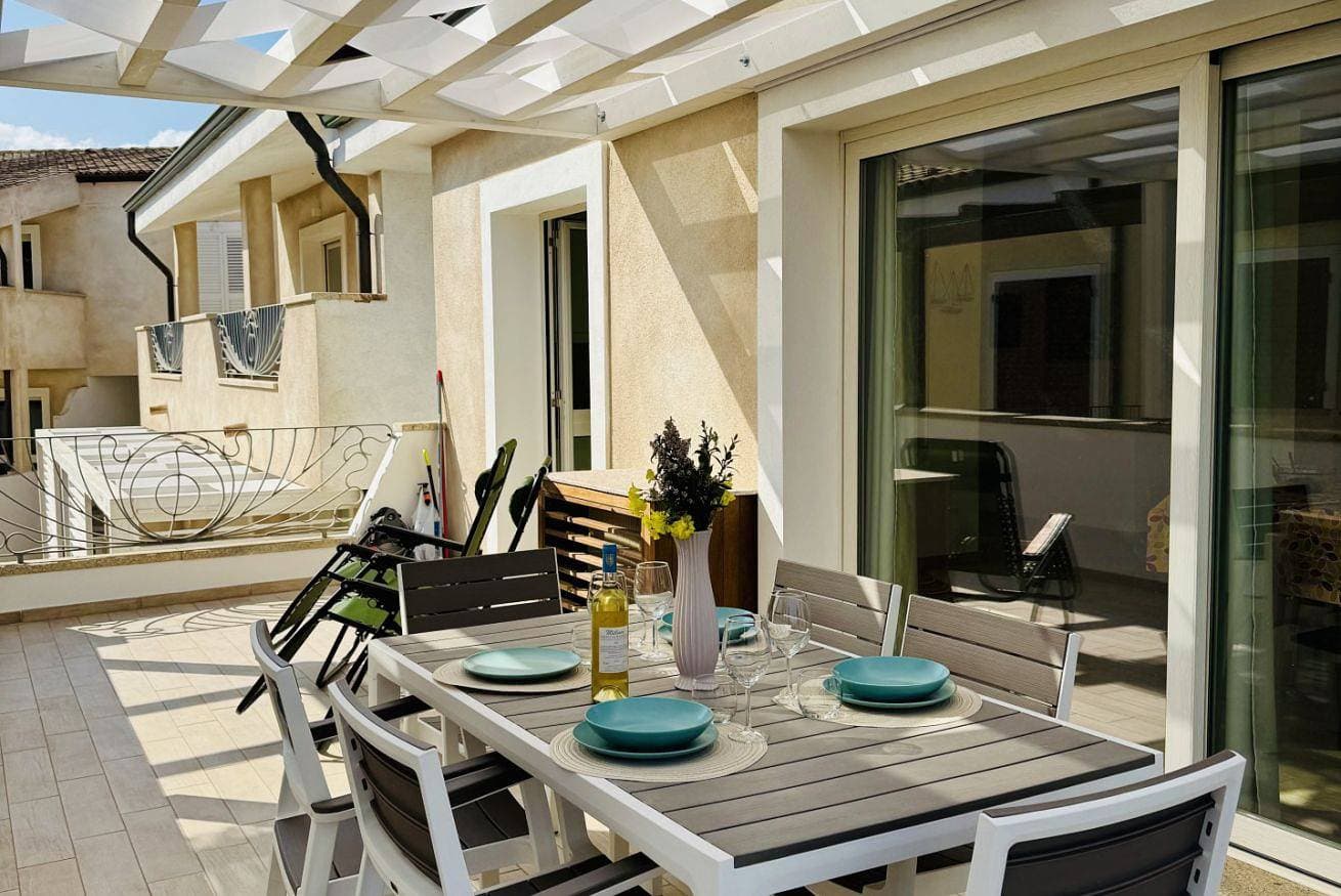 Foto 2 von 45: Ferienwohnung für 4 Personen mit Pool