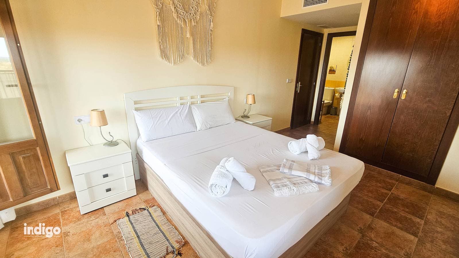 Foto 9 von 52: Ferienwohnung für 4 Personen mit Pool