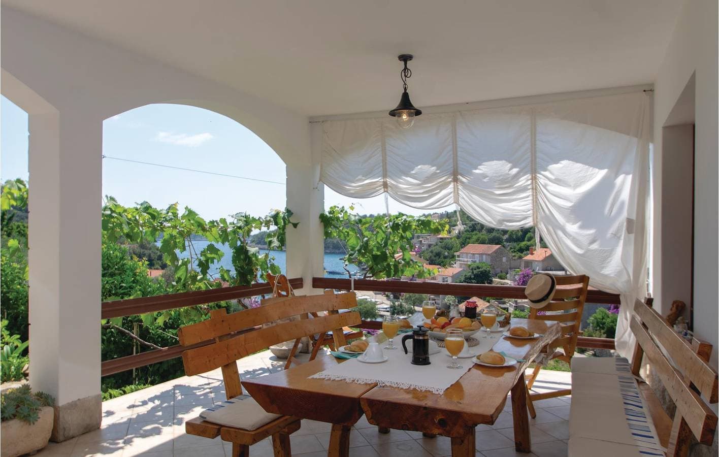 Gemütliche Ferienwohnung mit Terrasse, WLAN und 1,5 km zum Strand 1