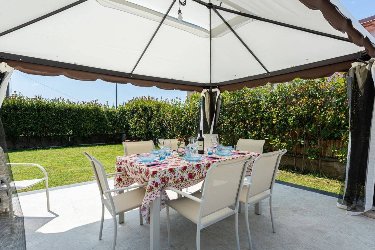 Foto 6 von 40: Villa für 10 Personen mit Garten