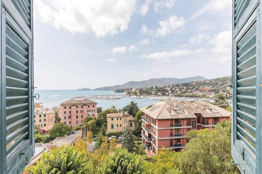 Foto 13 von 29: Stunning apartment in Rapallo Ge with swimming pool