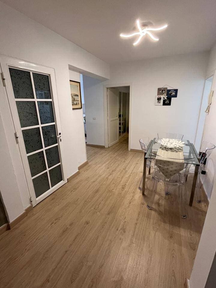 Foto 7 von 13: Two-Bedroom Apartment